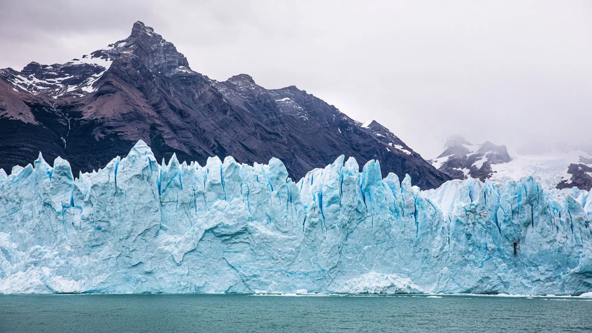 El Calafate con Parque Nacional - Imagen 3